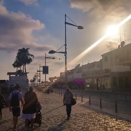 招待所 777 Paphos